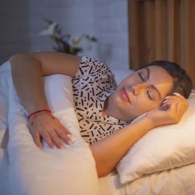 Hasznos étrendkiegészítők és ásványi anyagok, melyek támogatják a jó alvást