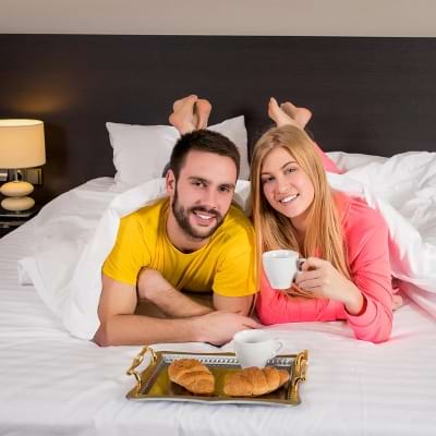Az ágyak átalakítása luxus szállodai élménnyé: tippek és trükkök a jobb alvásért.