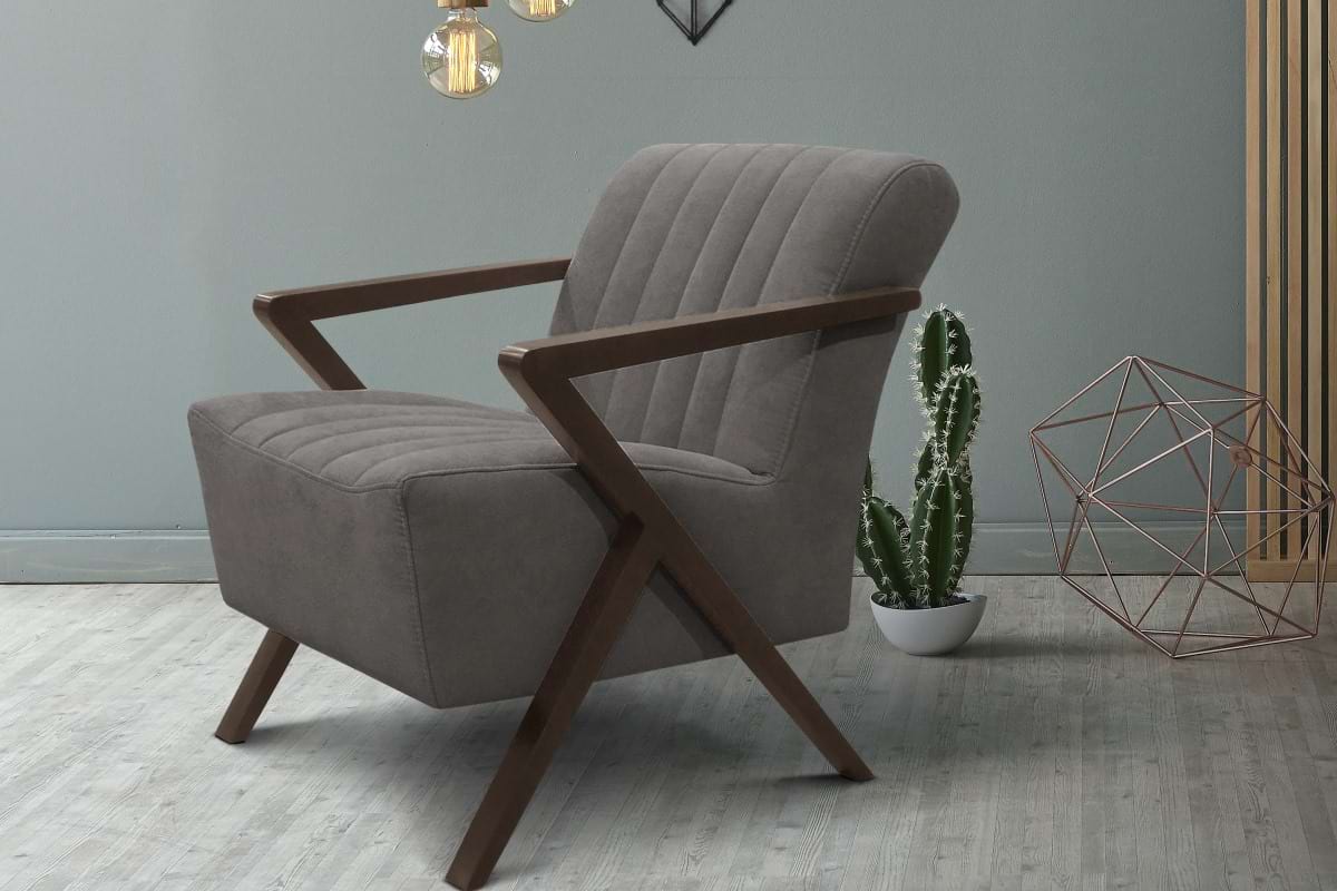 Fa karfás fotel szürke színben